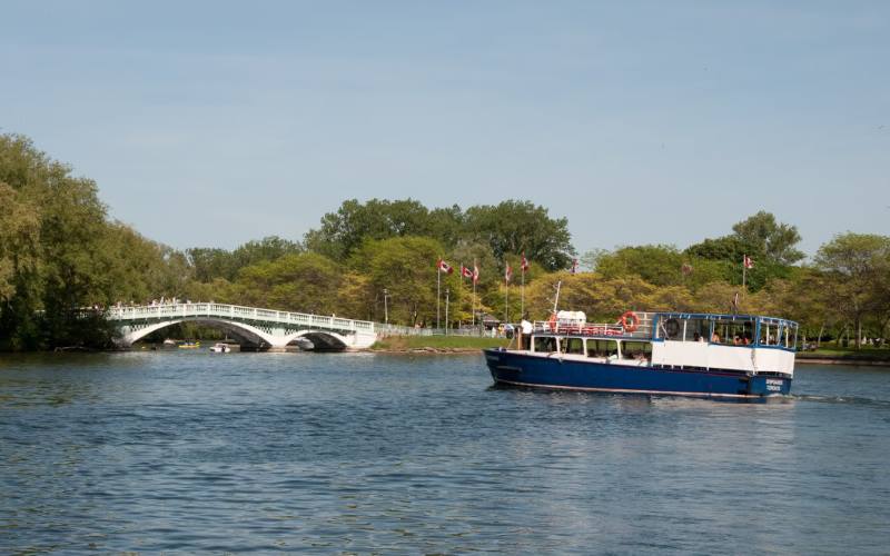 Toronto Harbour Tours Unique Couples Day Trips in Canada